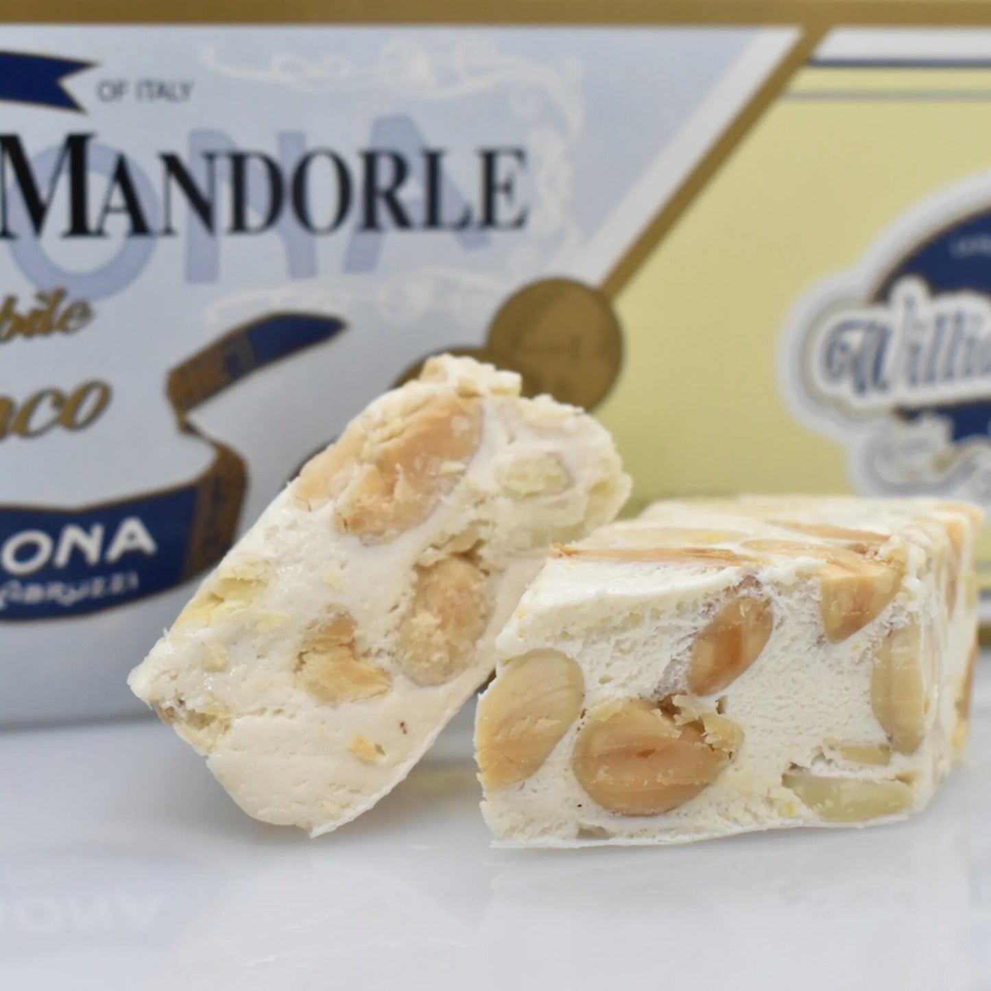 Torrone Tenero Bianco 200G (Soft white Nougat w/Almonds) 200g